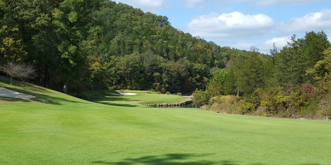 LedgeStone Hole #16