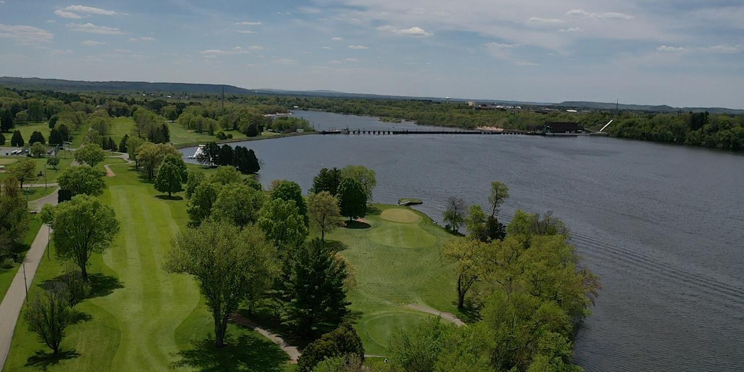 Getting To Know: Lake Wisconsin Country Club