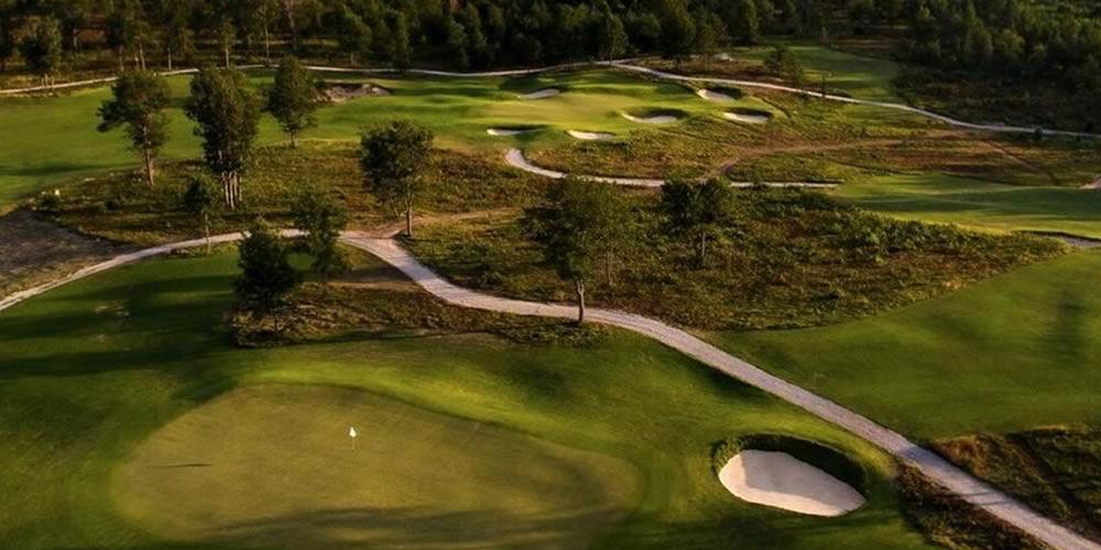 The Loop Golf Course Review