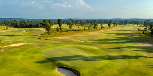 THE LOOP Reversible Design Offers Unique Golf Experience