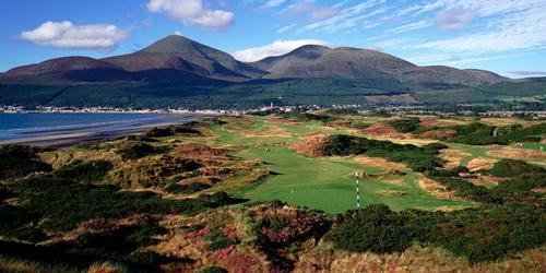 In Praise of Solo Golf