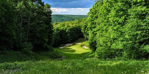 Tornado fails to stop the fun at Michigan's Gaylord Golf Mecca