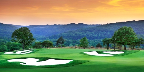 Big Cedar Golf/77 Holes of World-Class Golf