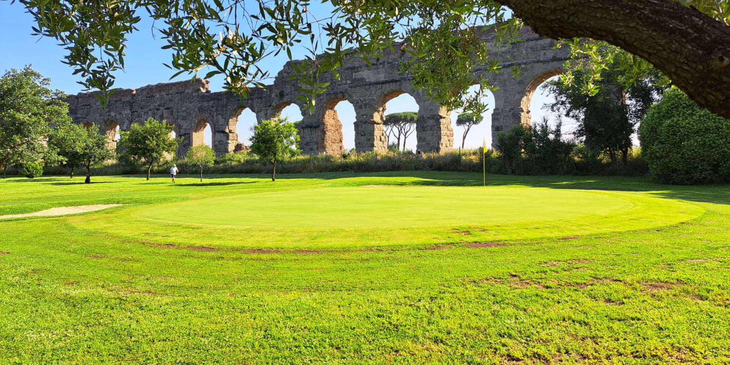 Archi di Claudio Golf Club - Pitch & Putt Course 