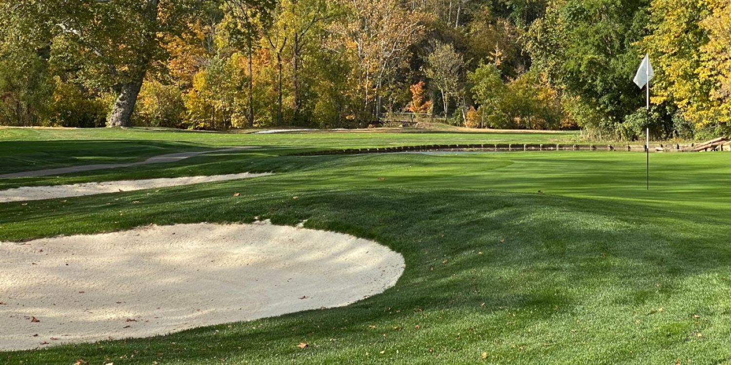 Lindenwood Golf Club - Gold/Red