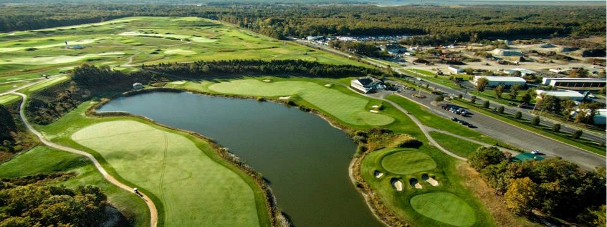 McCulloughs Emerald Golf Links