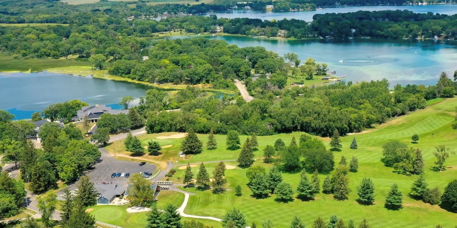 Nippersink Golf & Resort