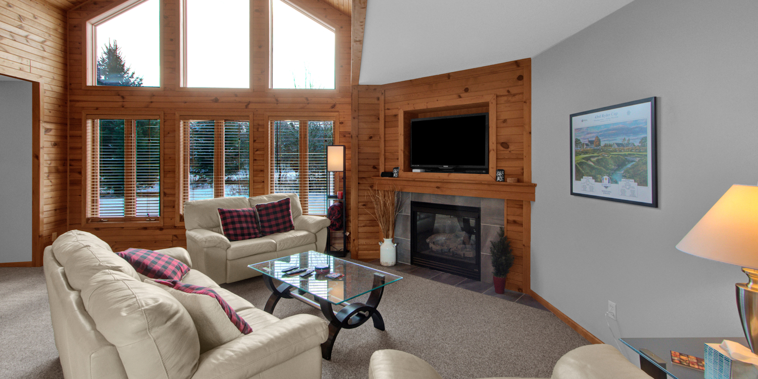 Lodges of the Lakes