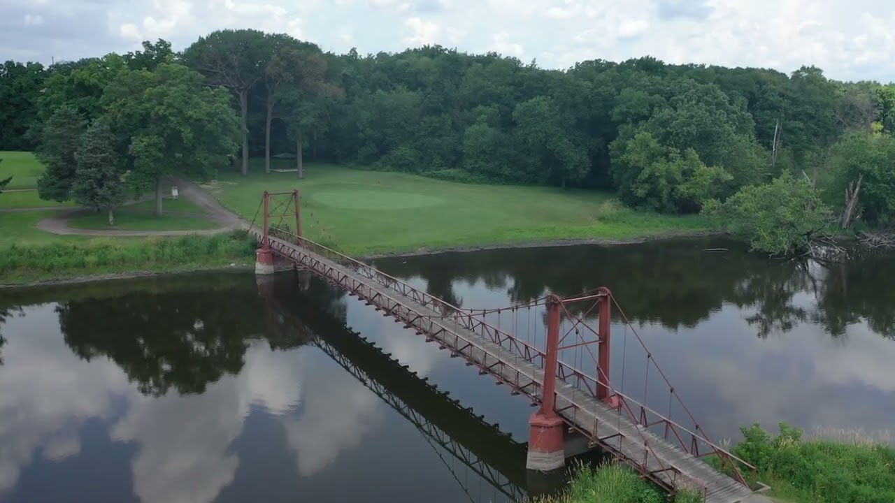 Browns Lake Golf Course - The Famous Bridge Hole