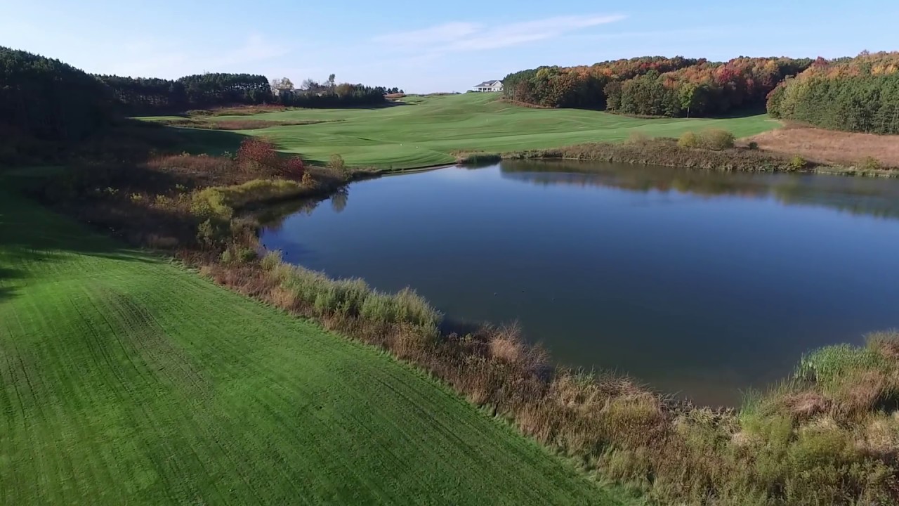 Sunny October day at Wild Ridge Golf Course.
