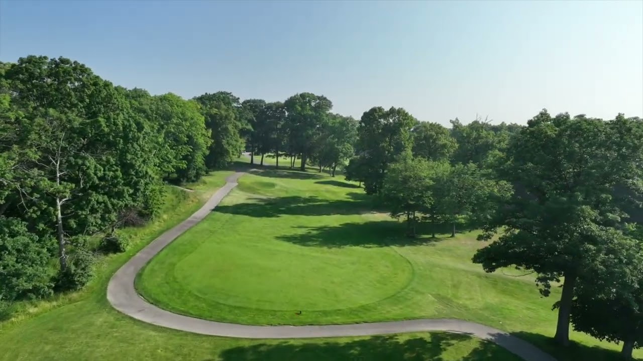 New Berlin Hills Golf Course - Hole 18